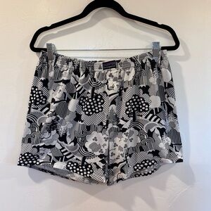 Patagonia Men’s Baggies Style Shorts M Black White Print